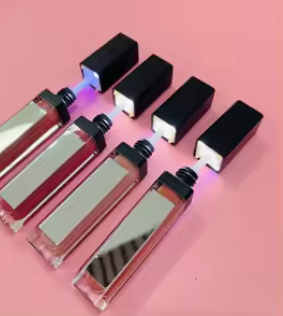 Cover Girl Lipgloss (Mirror+Light)
